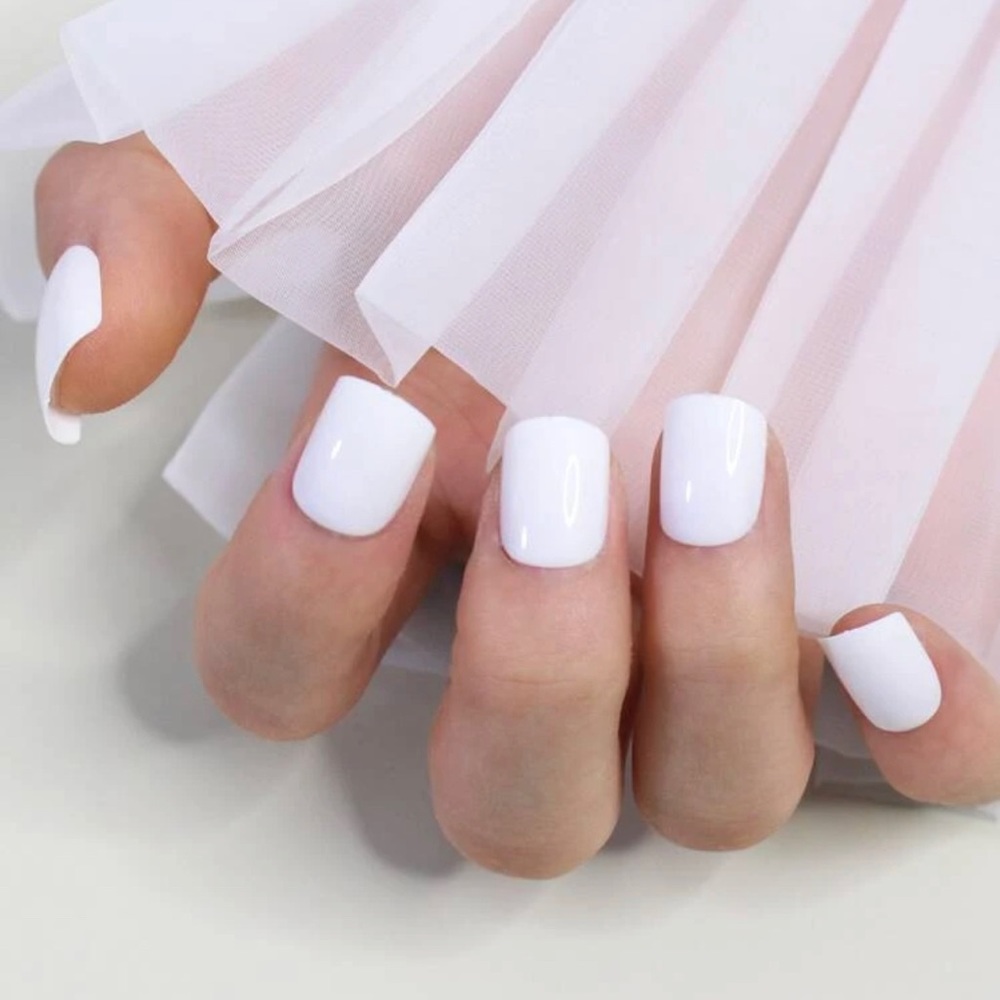 2/16 White Nails
